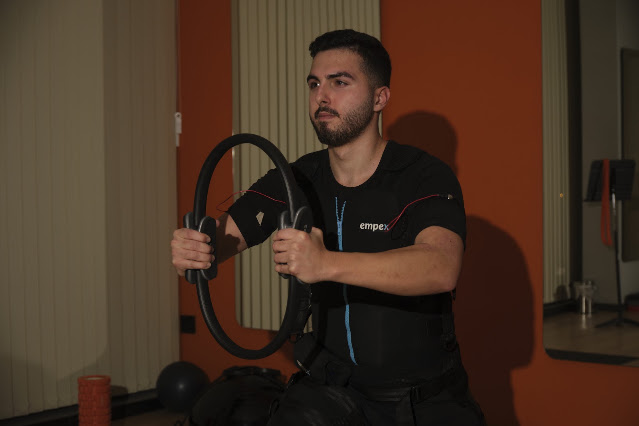 Yeni Başlayanlar İçin EMS İdmanı: Kapsamlı Başlangıç Rehberi